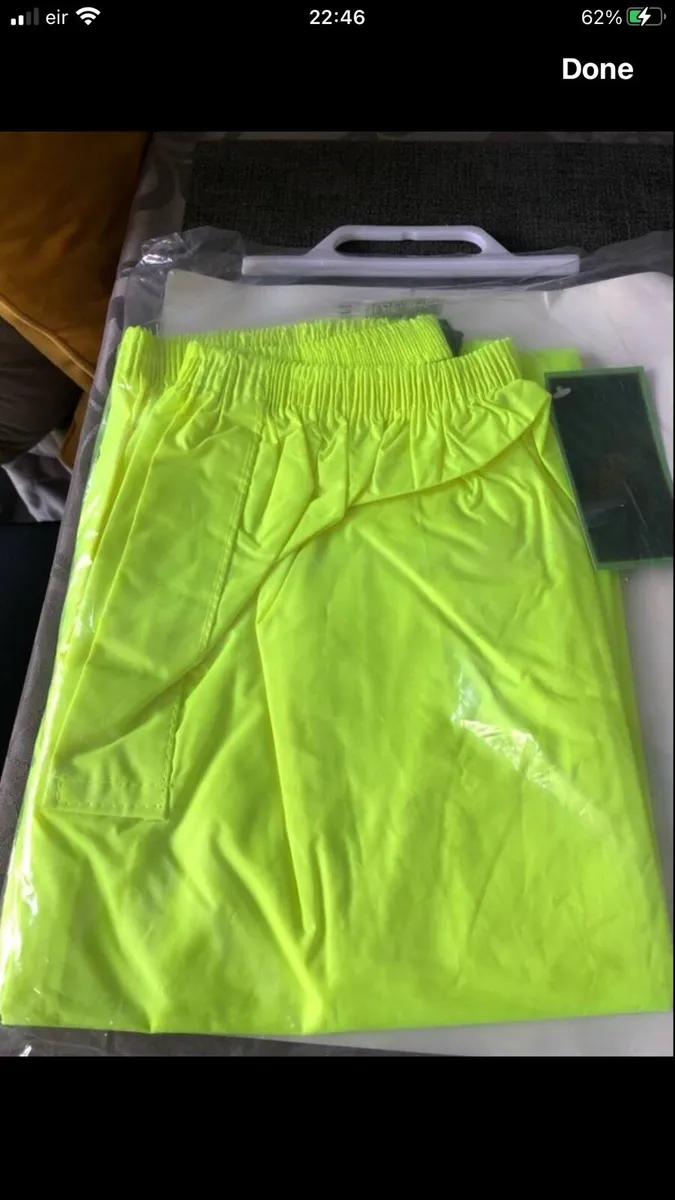 Mens new rain bottoms size XL €10 - Image 2