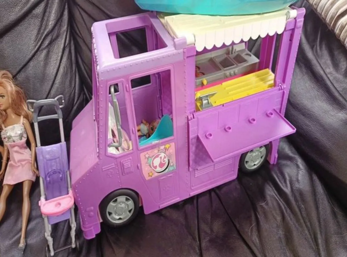 Barbie dolls and toys - Image 4