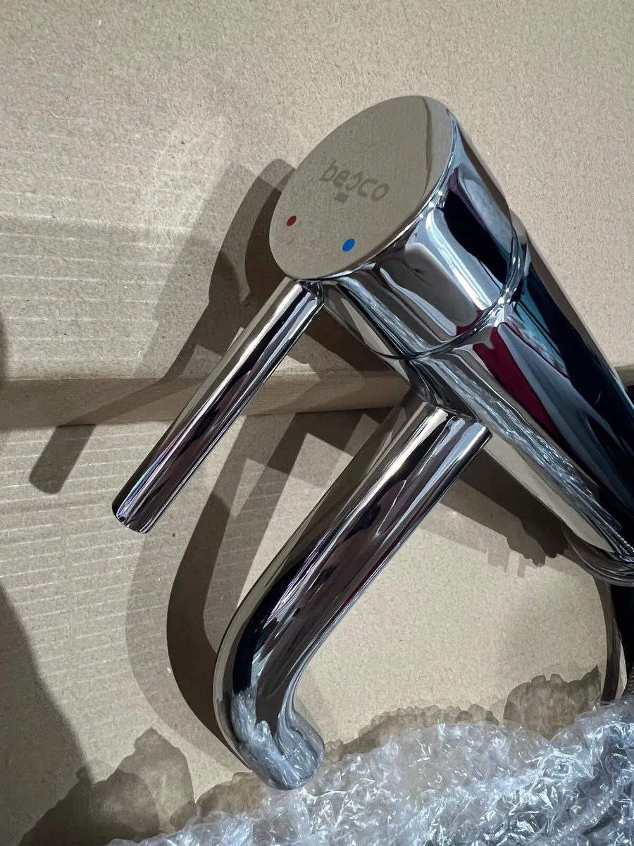 Basin mixer - Image 2