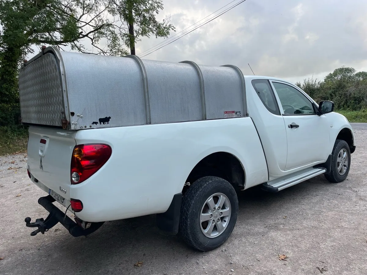 Mitsubishi L200 - Image 4