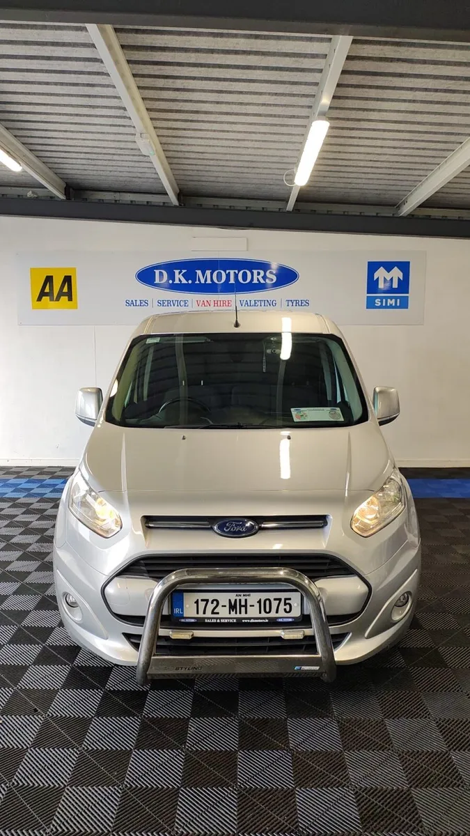 FORD TRANSIT CONNECT LOW MILEAGE - Image 1