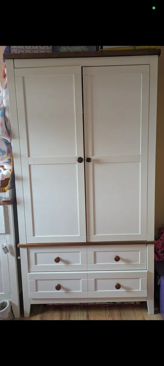Kid's wardrobe & changing table/dresser - Image 1