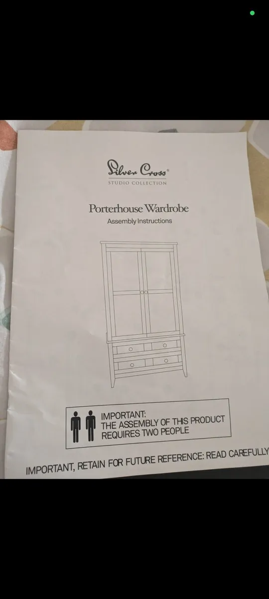 Kid's wardrobe & changing table/dresser - Image 4