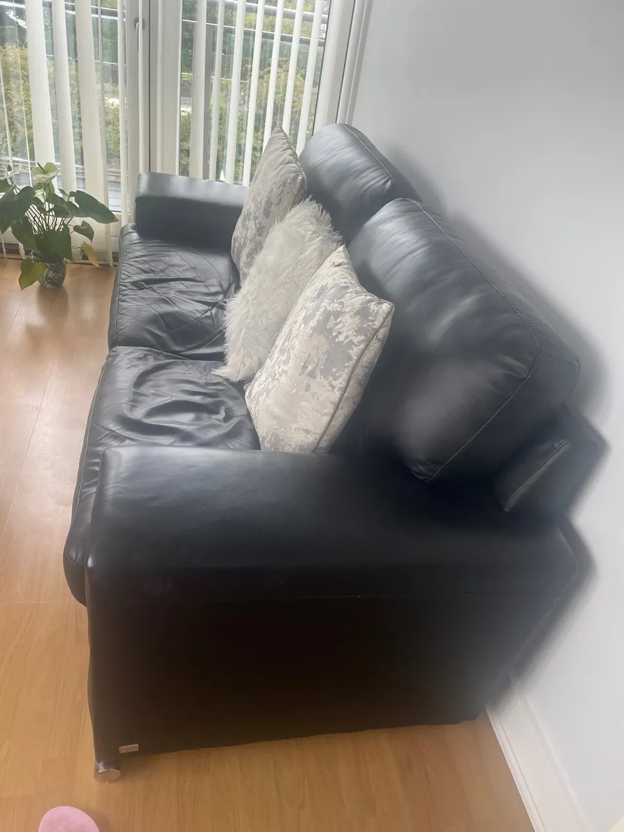 2 seater sofa for Sale - Image 1
