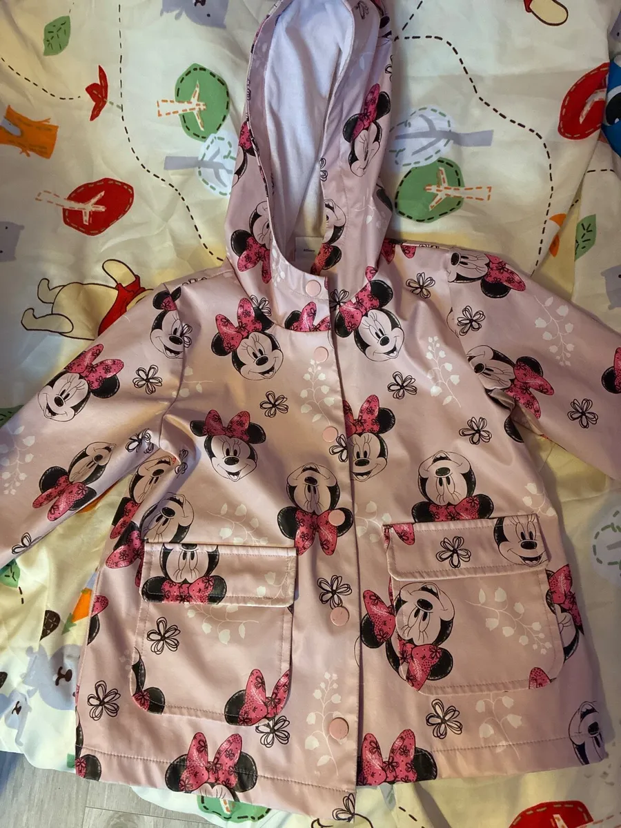 Minnie Mouse pink raincoat size 3-4 years - Image 1