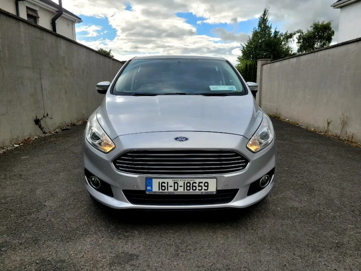 FORD S-MAX ZETEC 2.0TDCI ONLY 116 KM TEST&TAX - Image 2