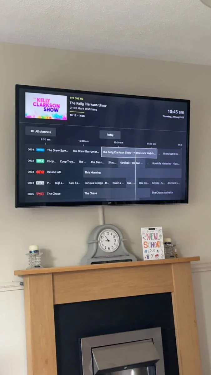 49” JVC smart tv - Image 2