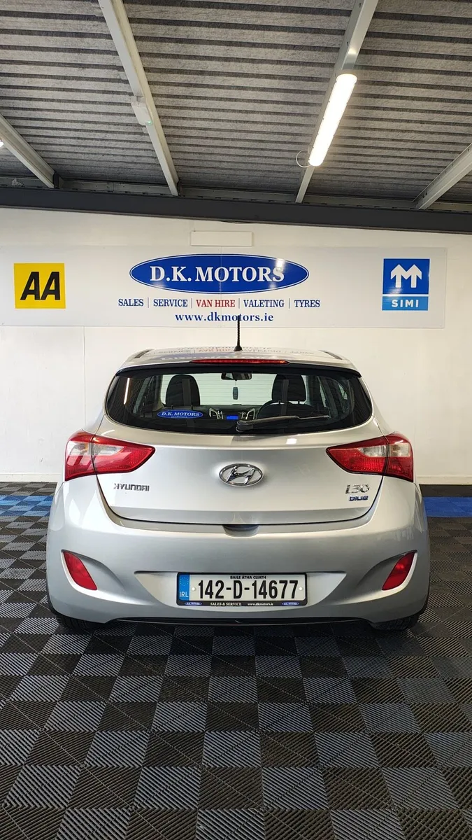 HYUNDAI i30 - Image 2