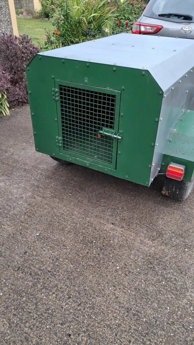 Dog Trailer - Image 3