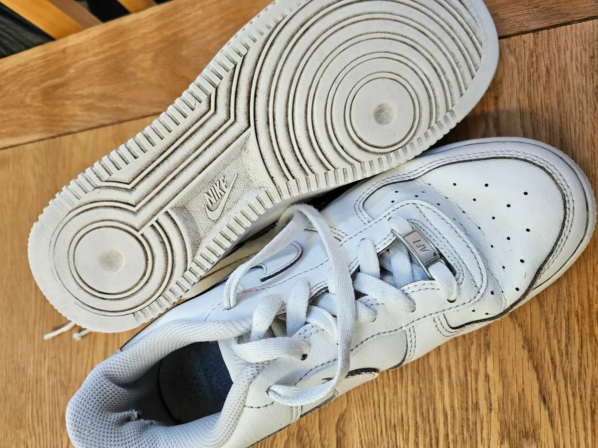 Nike Air Force - Image 4