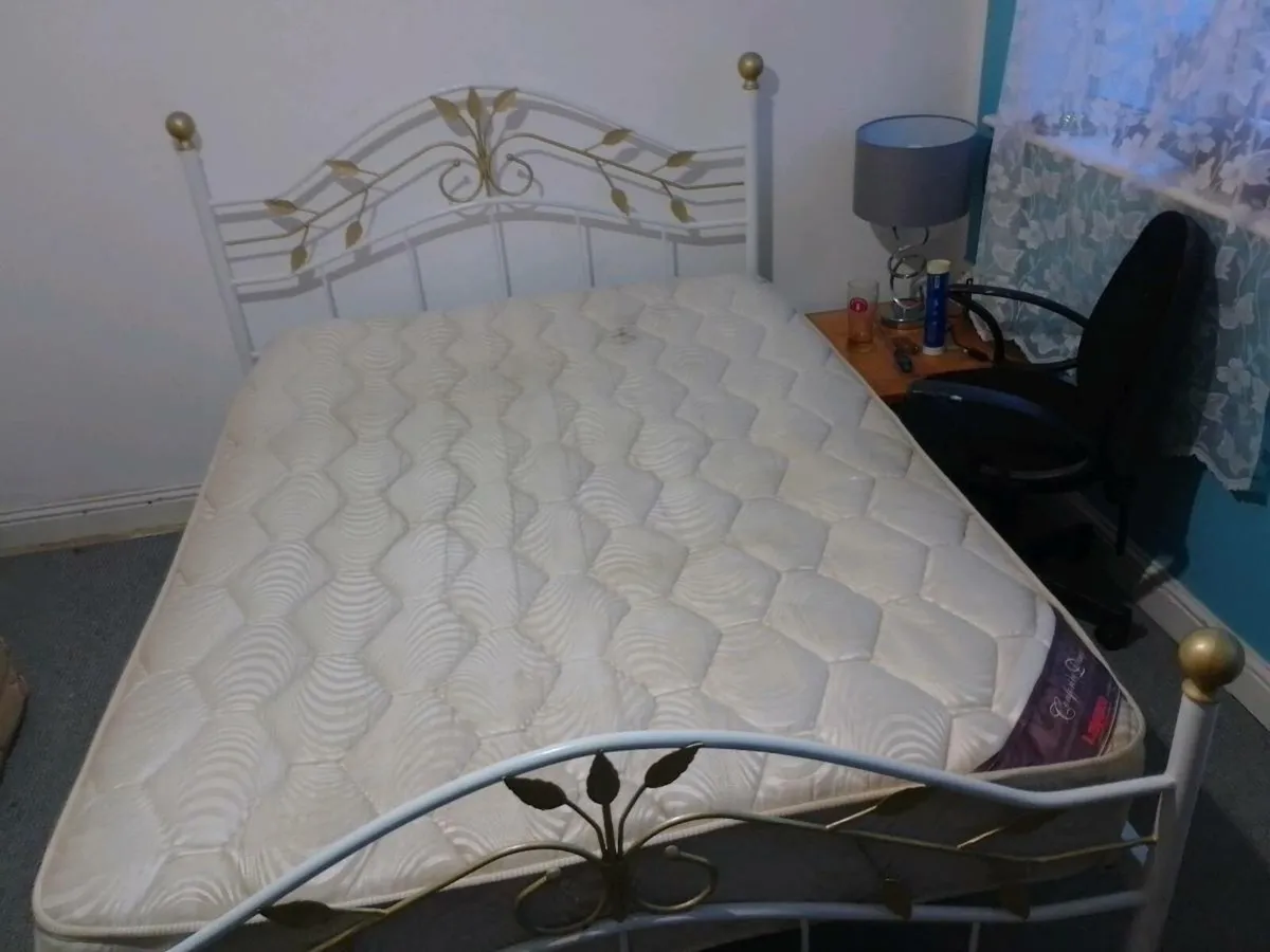 Metal double bed frame - Image 2