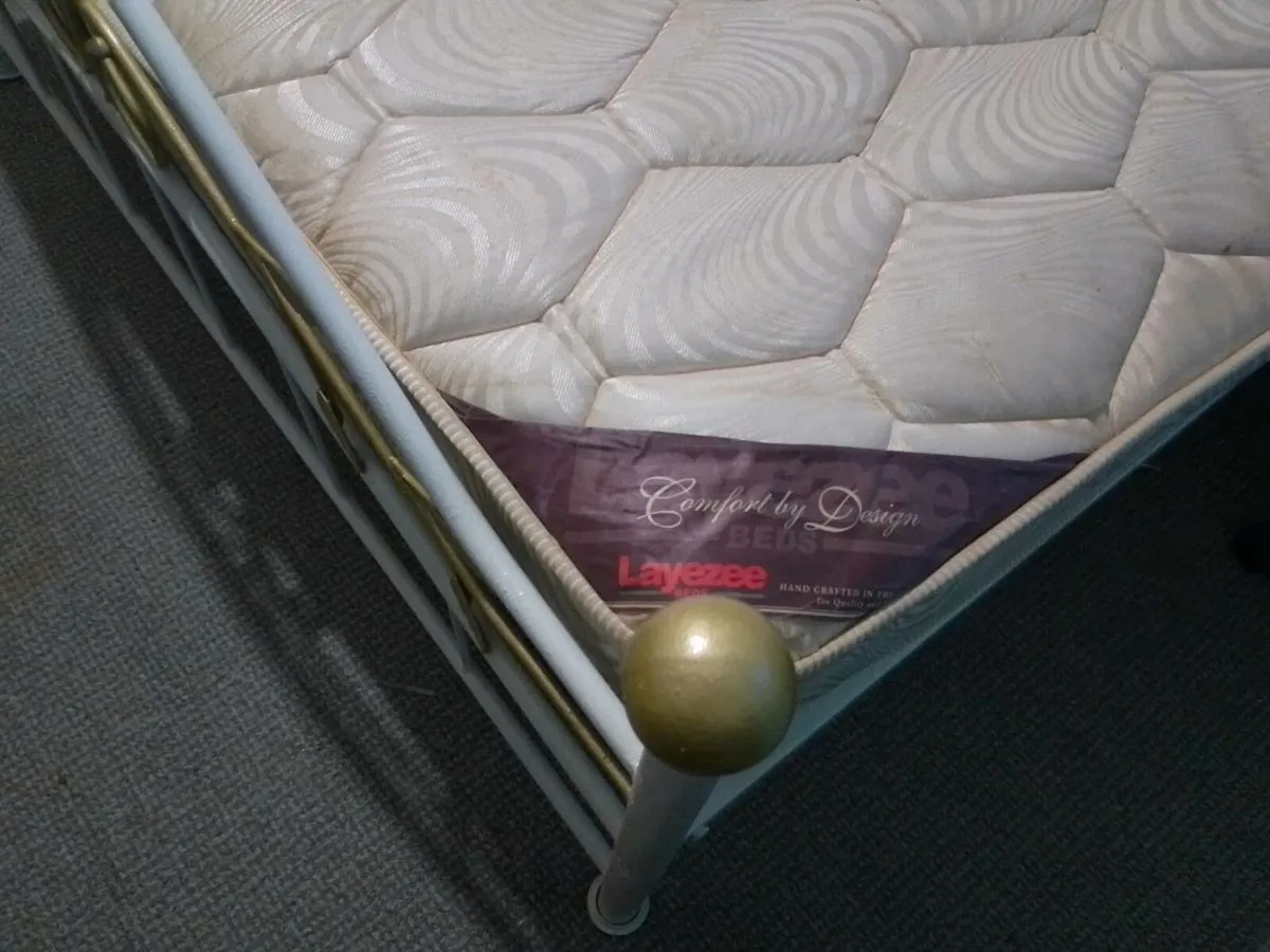 Metal double bed frame - Image 3
