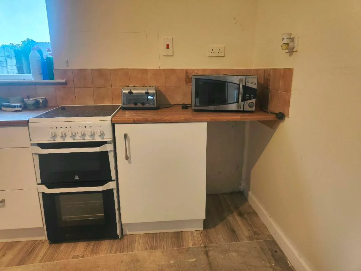 Kitchen - Image 2