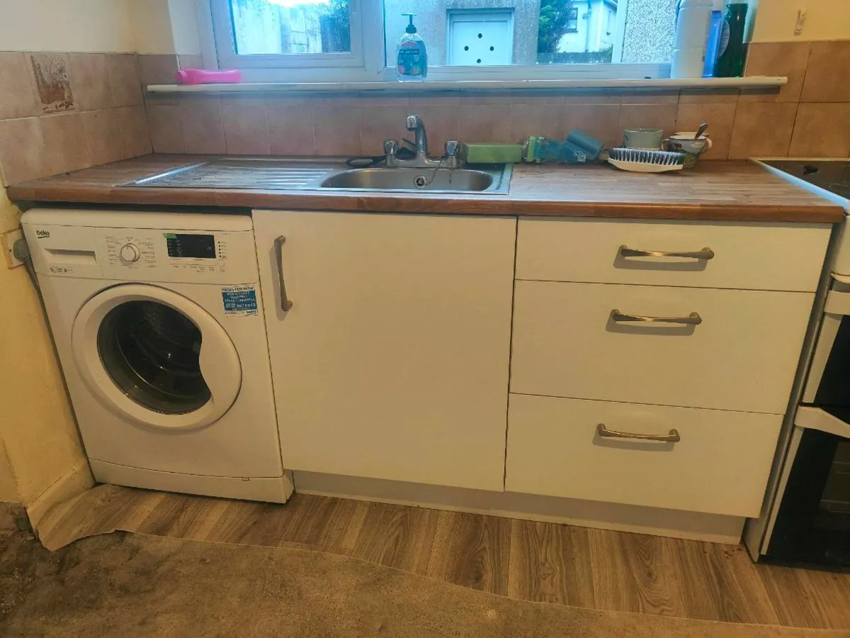 Kitchen - Image 3
