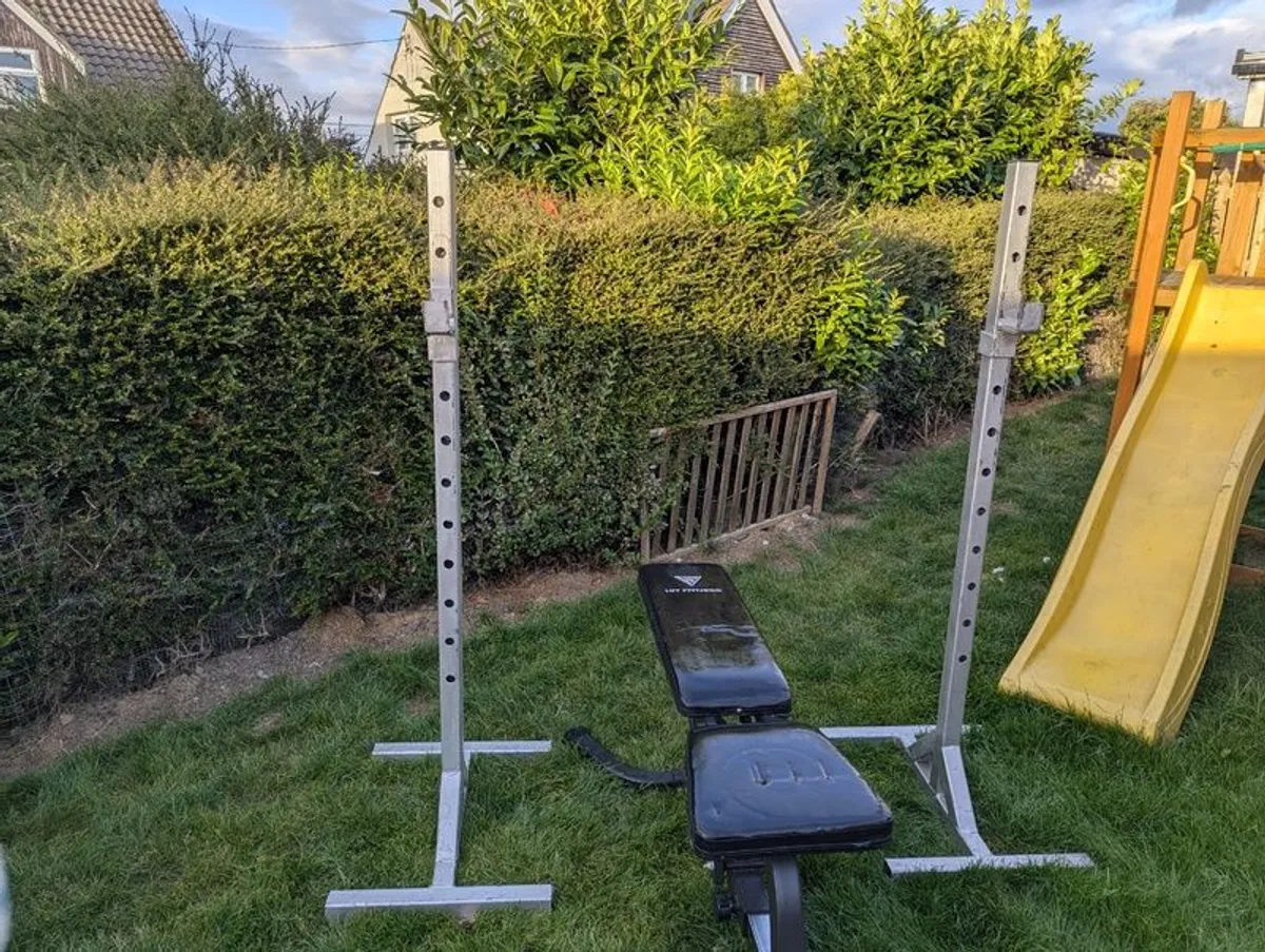 Squat Rack and bench - Image 1