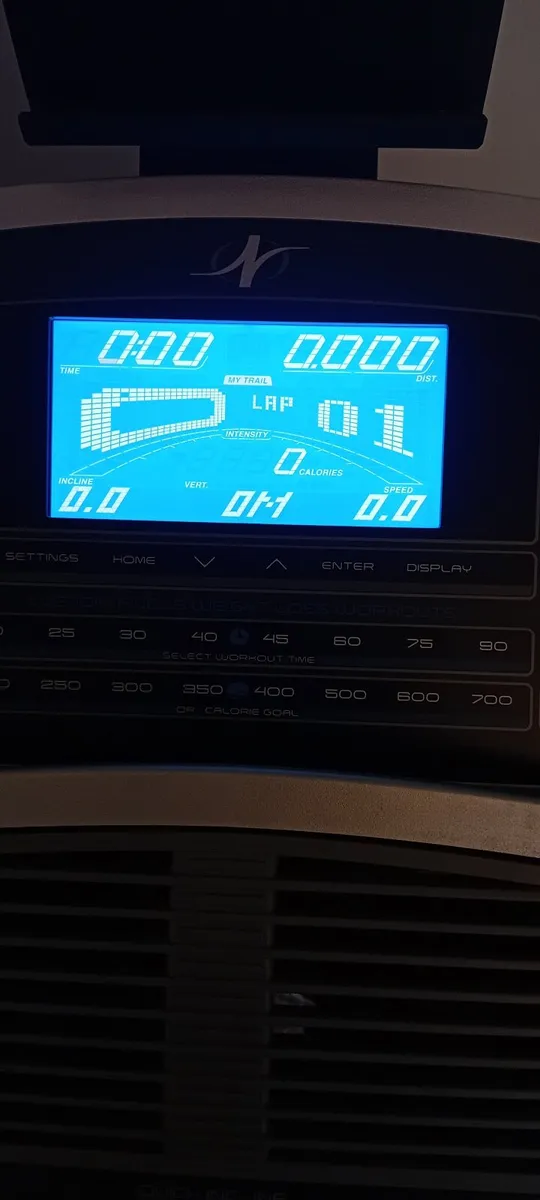 Nordic Track T7.0 Treadmill - Image 4