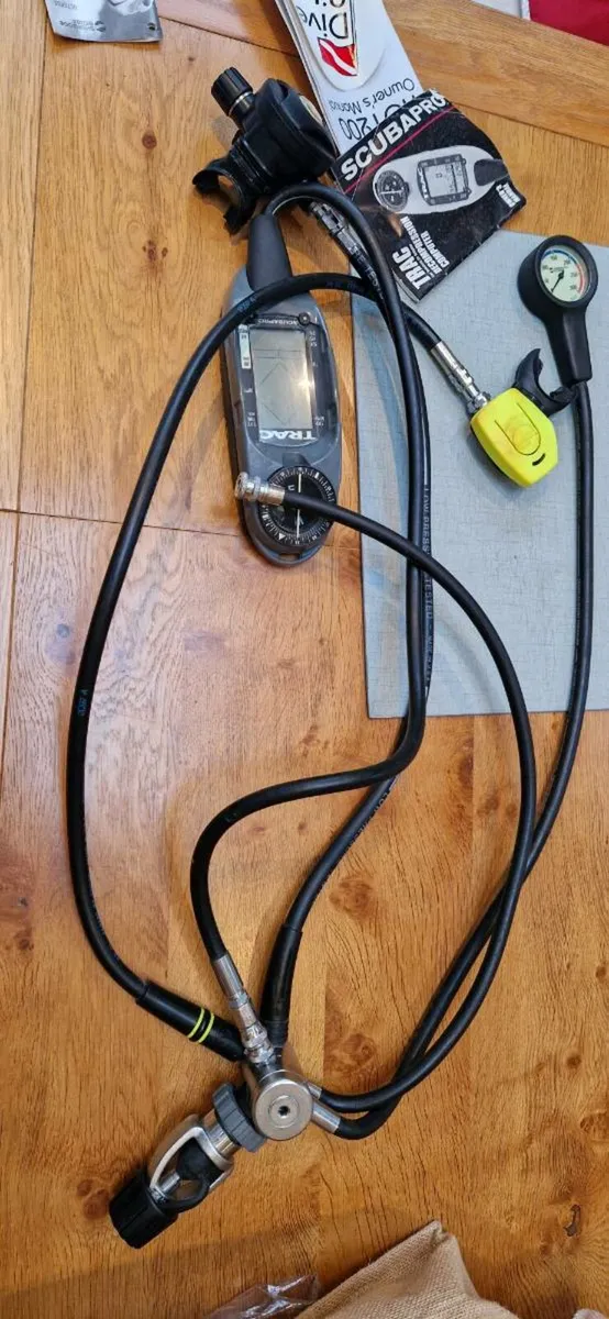 Dive Computer & Regulator set. - Image 2