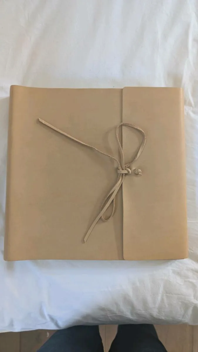 Leather bound photo album / Wedding Album - Image 1