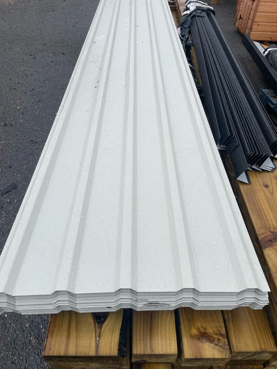 100 sheets box tin new grey . 14ft x2.5 ft £3200 - Image 1