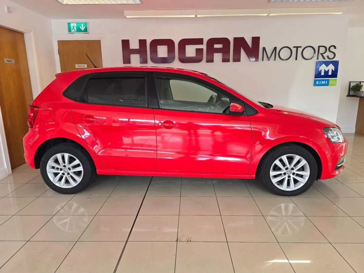Volkswagen Polo Comfortline Plus Automatic Petrol - Image 3
