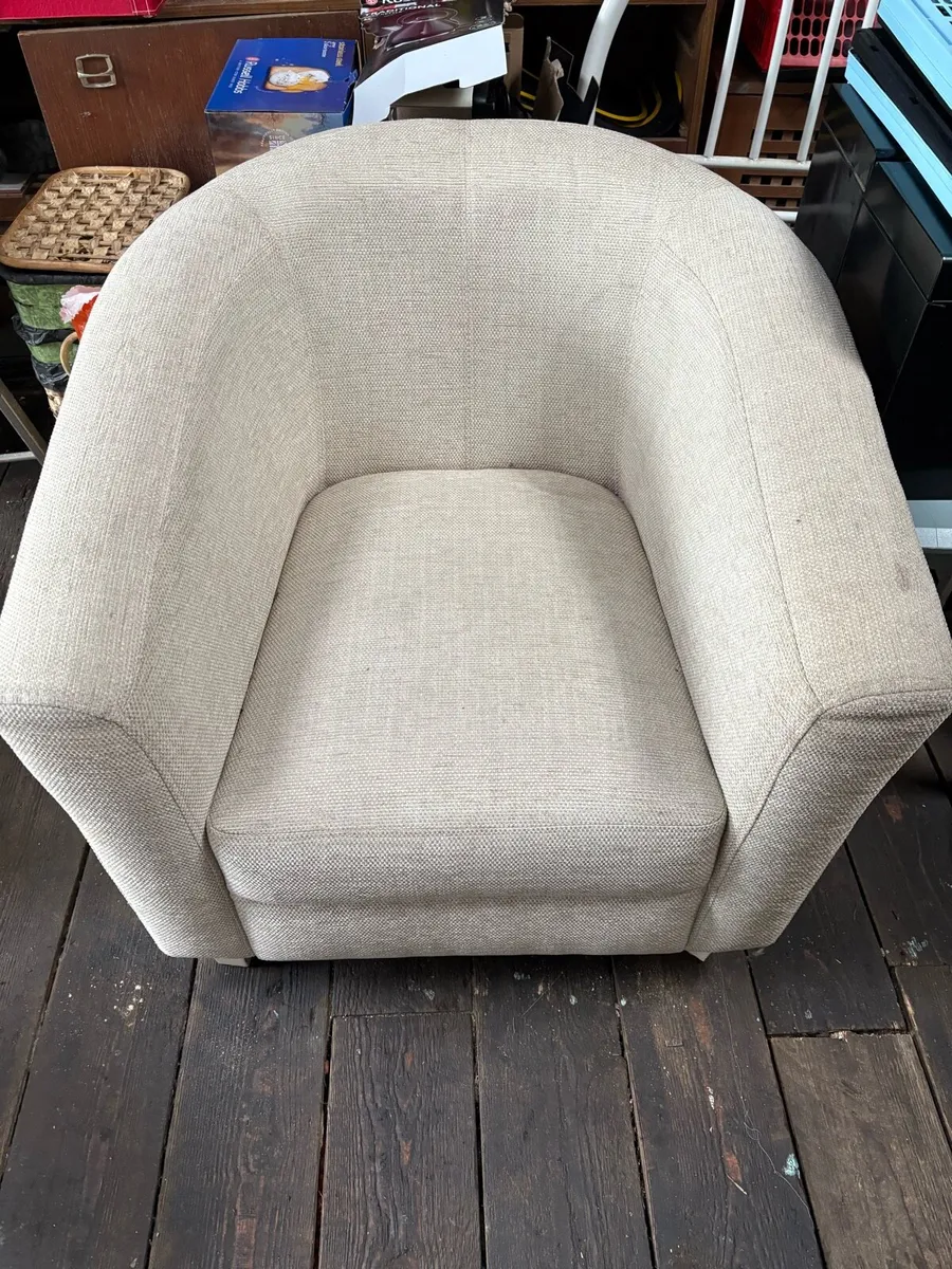 Chairs - Image 3
