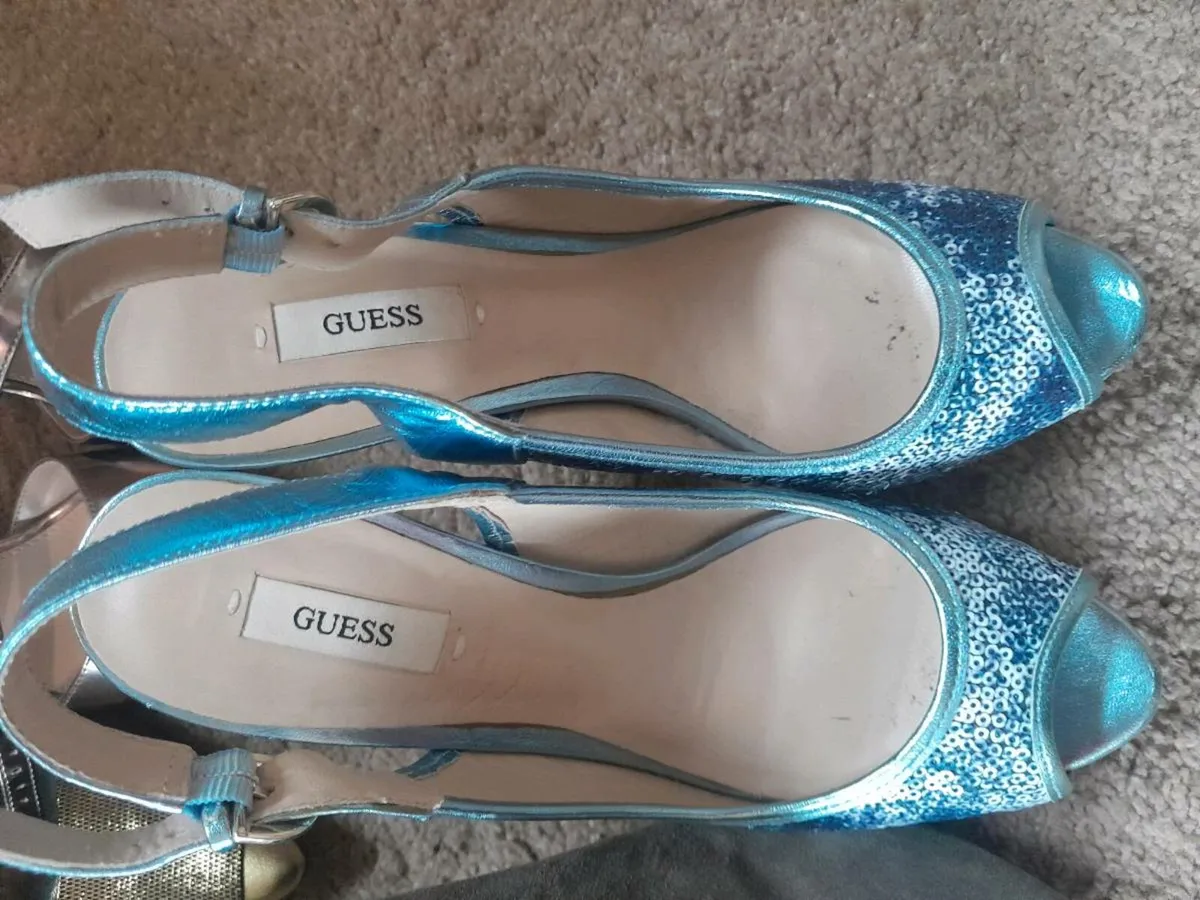 Shoes. Size 5 - Image 2