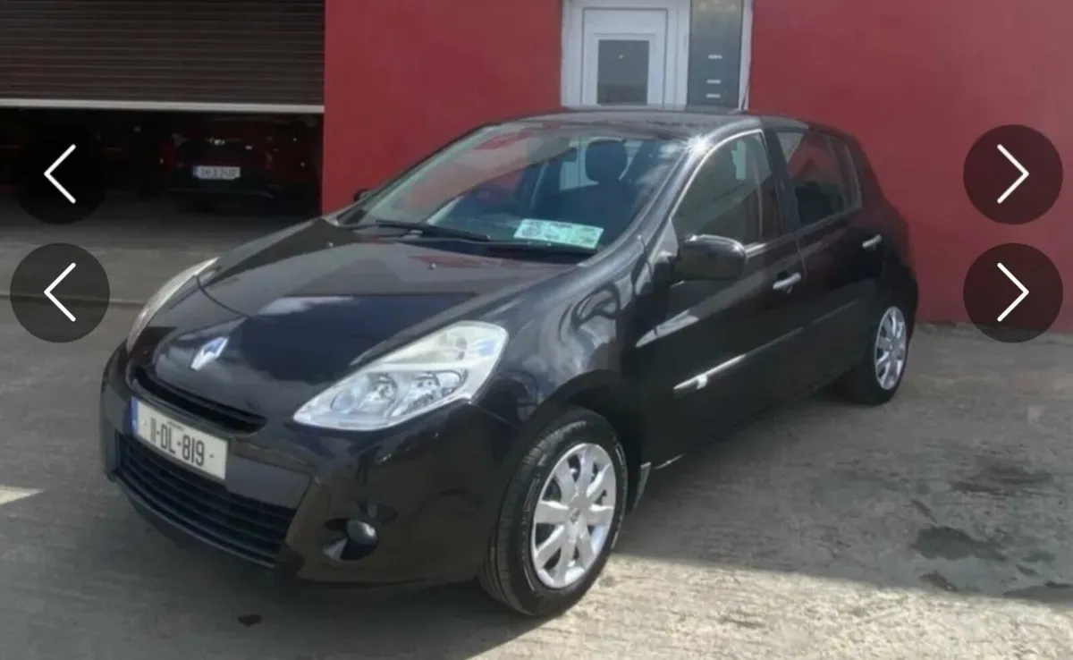 RENAULT CLIO - Image 1