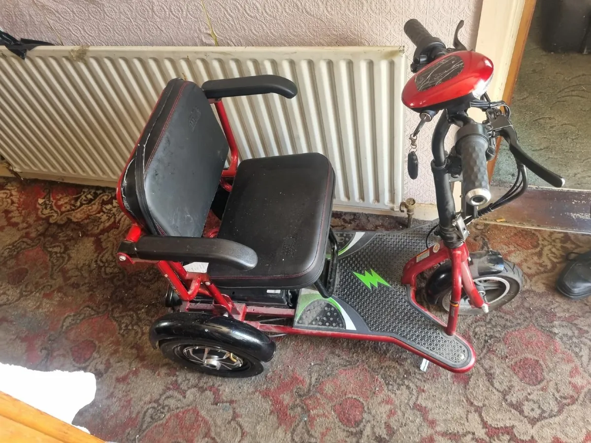 Mobility scooter - Image 1