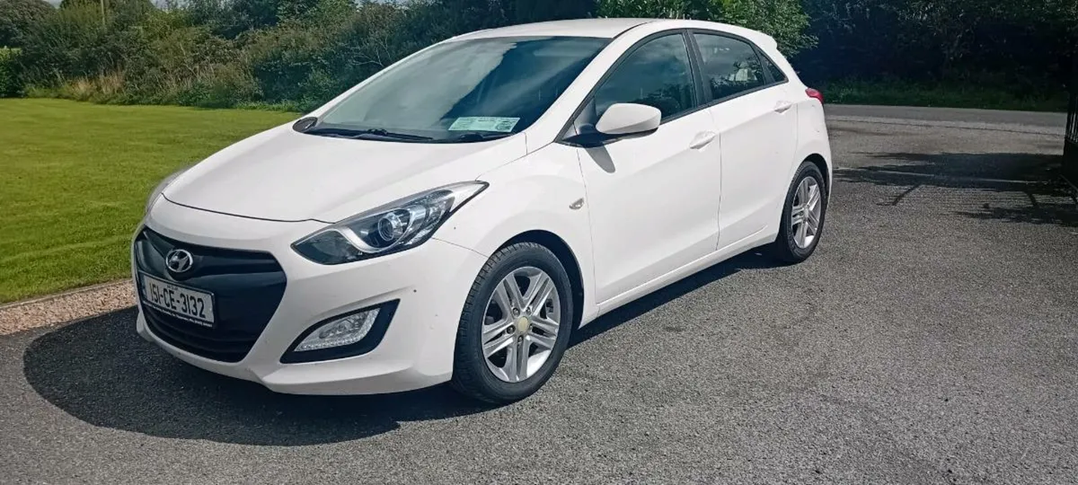 2015 Hyundai i30 Diesel - Image 2