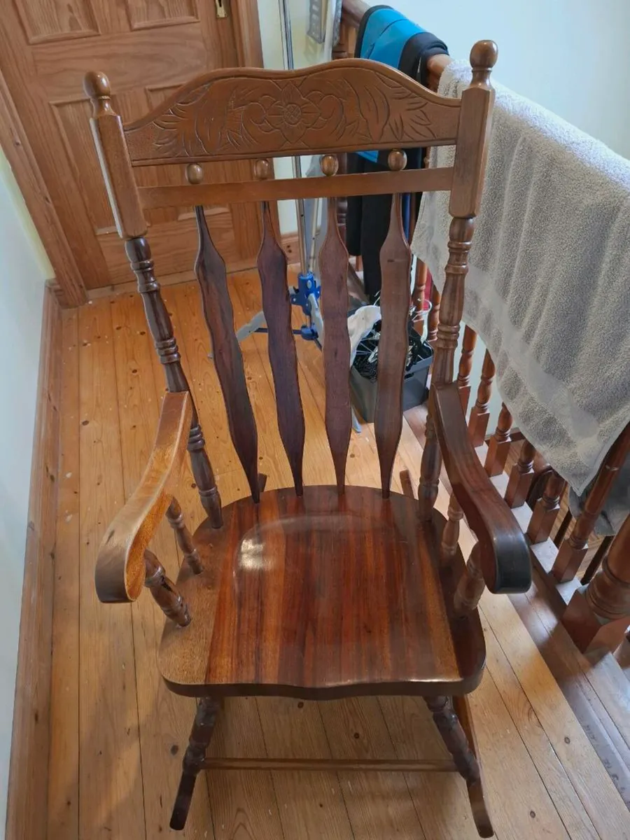 Wooden rocking chair - Image 2