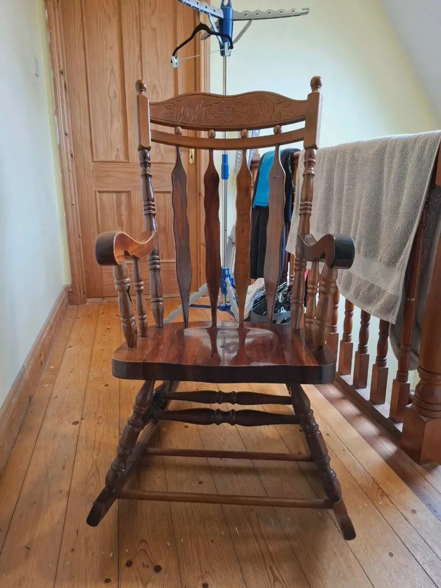 Wooden rocking chair - Image 3