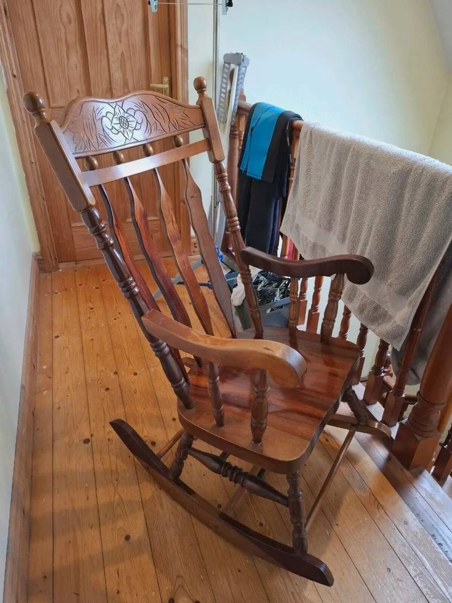 Wooden rocking chair - Image 4