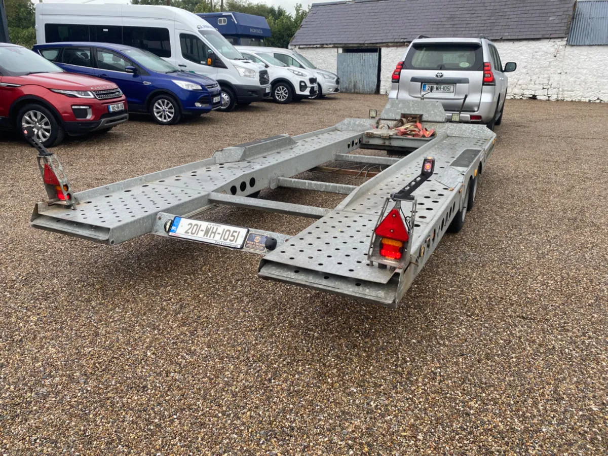 Ifor Williams car transporter - Image 1