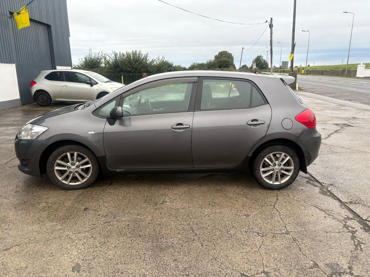 Toyota Auris 1.4 TR NCT & TAXED - Image 4