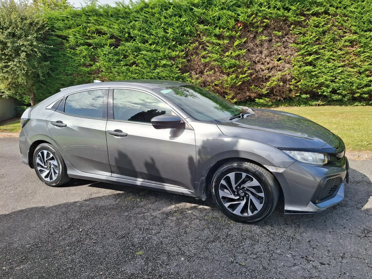 Honda Civic 2017 1.0 Smart - Image 1