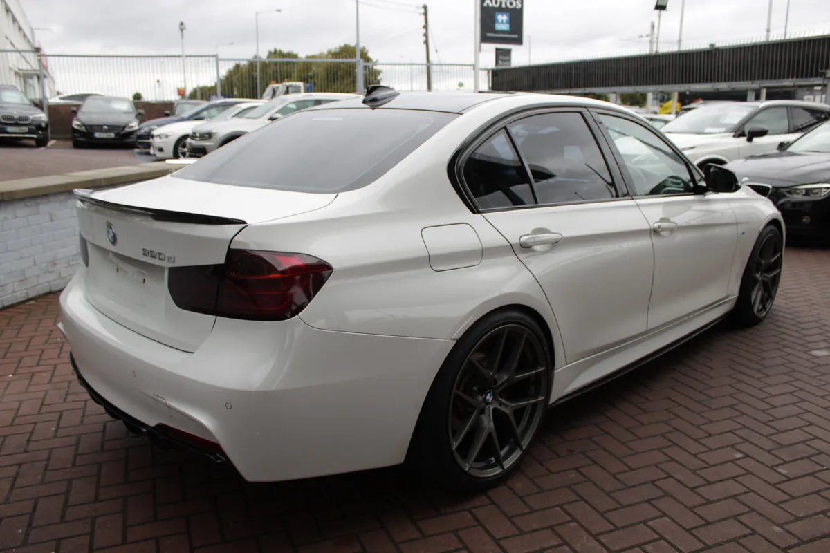 BMW 320D - Image 4