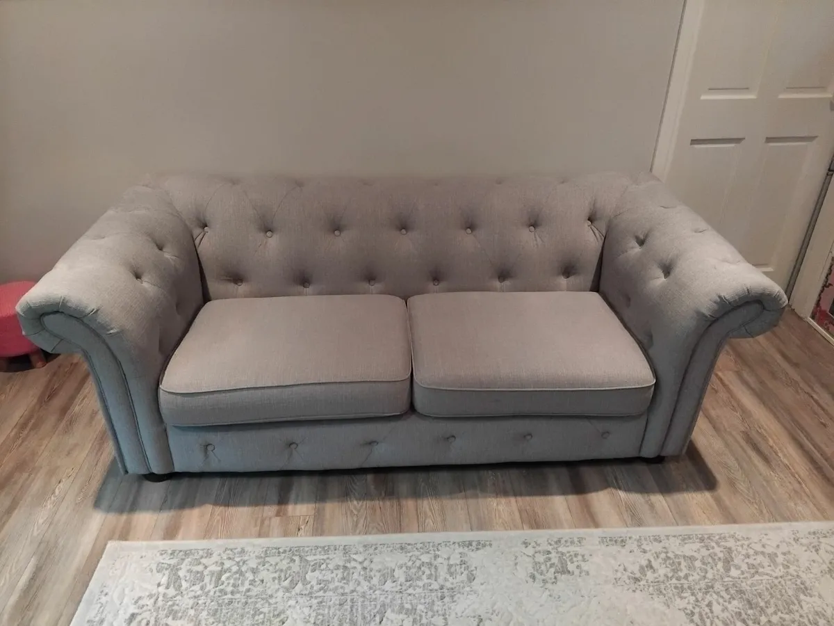 2 seat sofa - Image 1