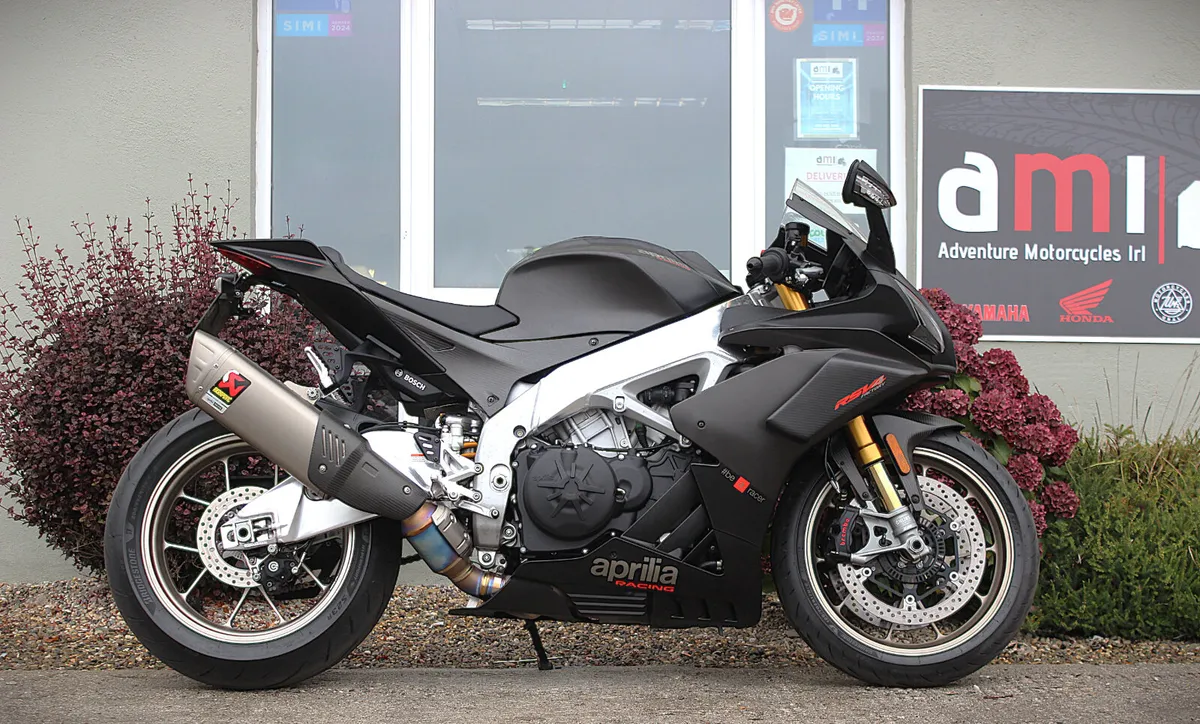 Aprilia RSV4 1100 Factory - Image 1