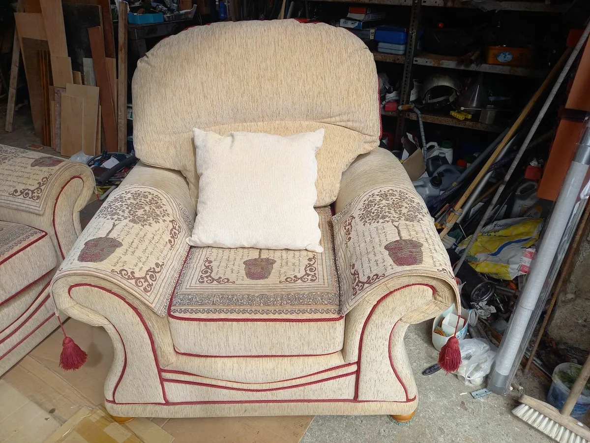 Suite of furniture 3+1+1 - Image 2