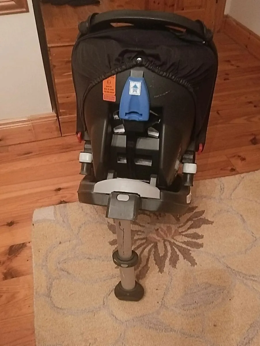 Isofix car seat, like new, - Image 4