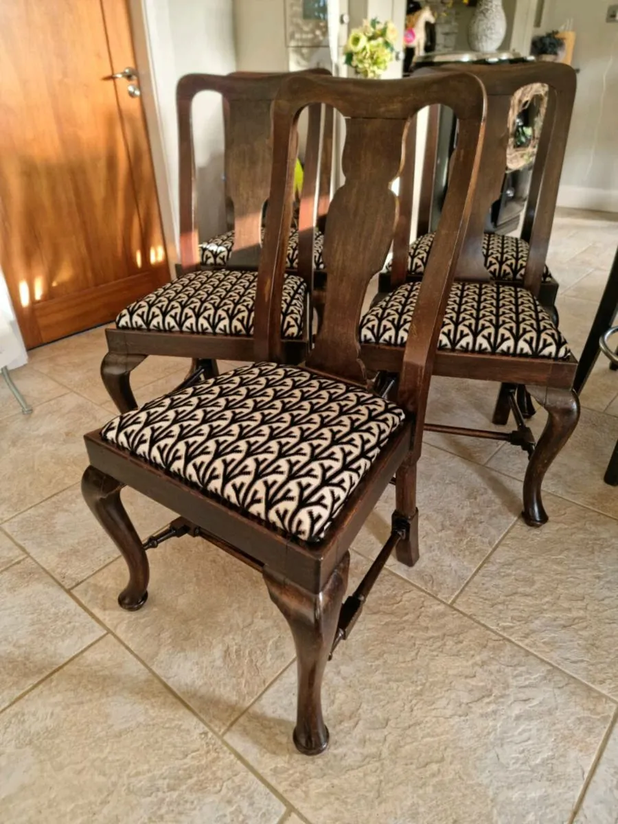 Stunning Antique Chairs x 5 ...€420 - Image 1