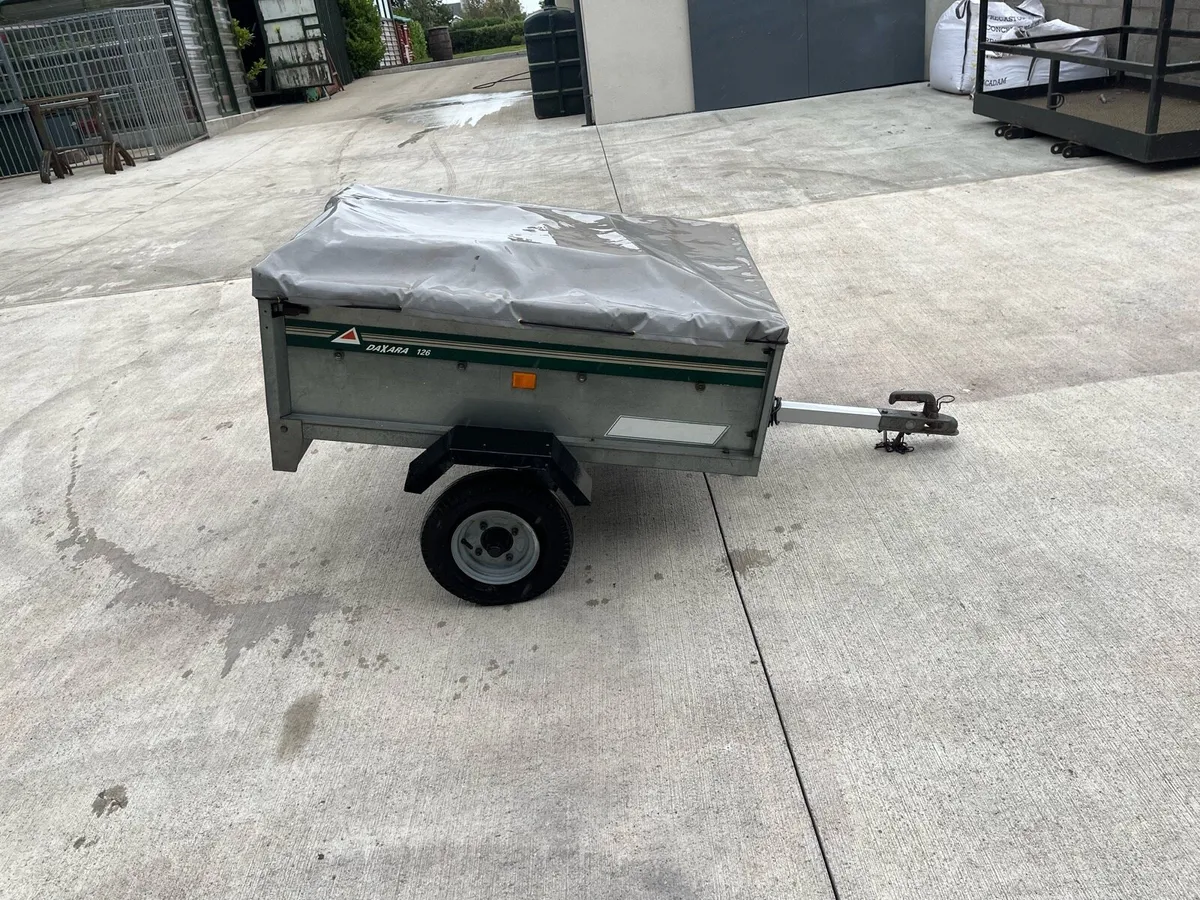 Camping trailer - Image 1