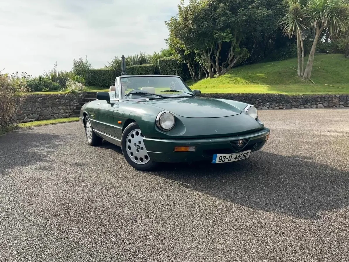 Alfa Romeo Spider 1993 - Image 1