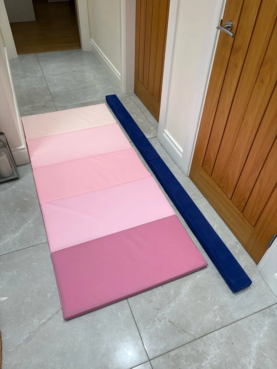 Gymnastics folding balance beam and mat - Image 1