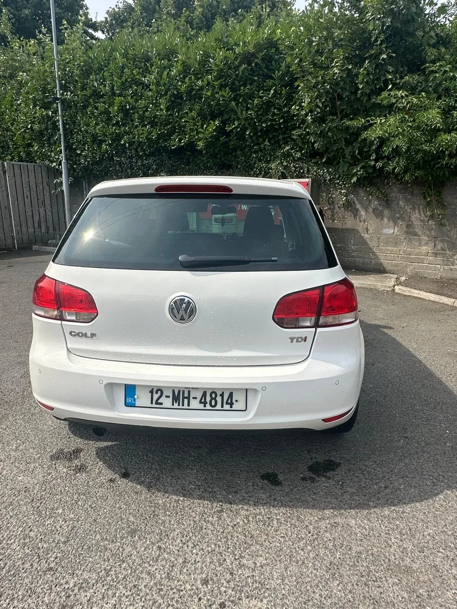 2012 Volkswagen Golf - Image 4