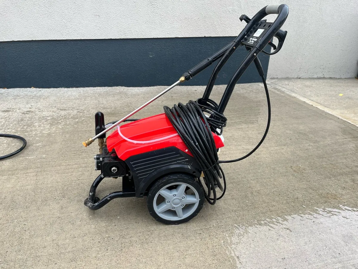 Power washer - Image 1
