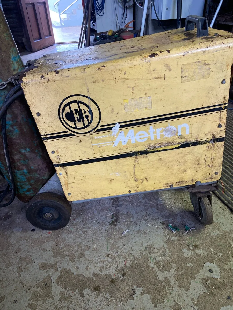 CEA  DC. Welder - Image 2
