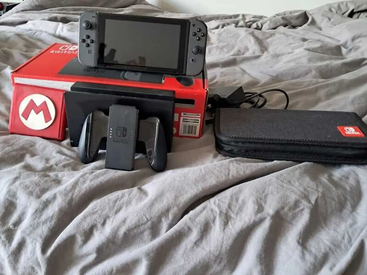 Nintendo Switch - Image 1