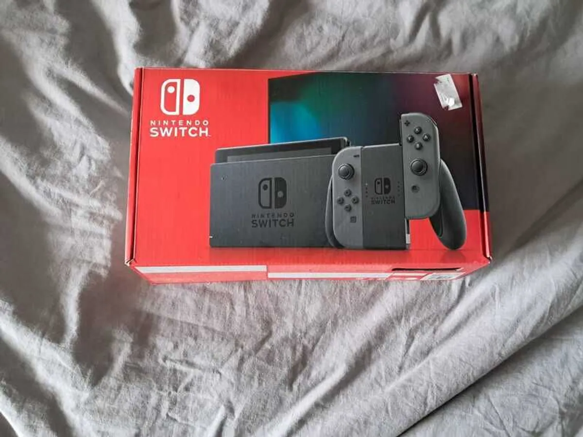 Nintendo Switch - Image 2
