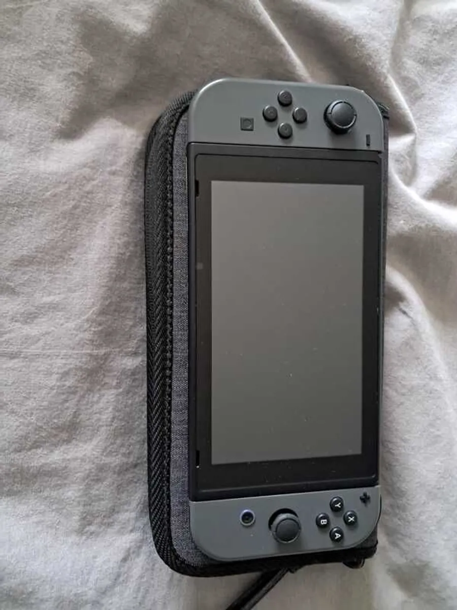 Nintendo Switch - Image 3